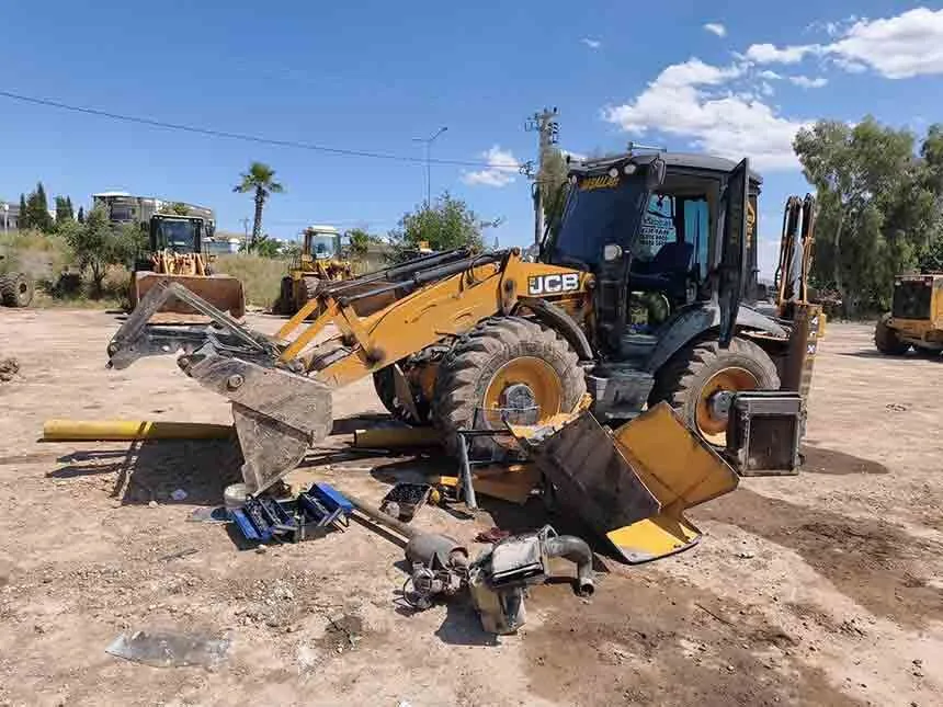 Şırnak’ın Cizre ilçesinde bir iş makinesi tamir atölyesinde meydana gelen