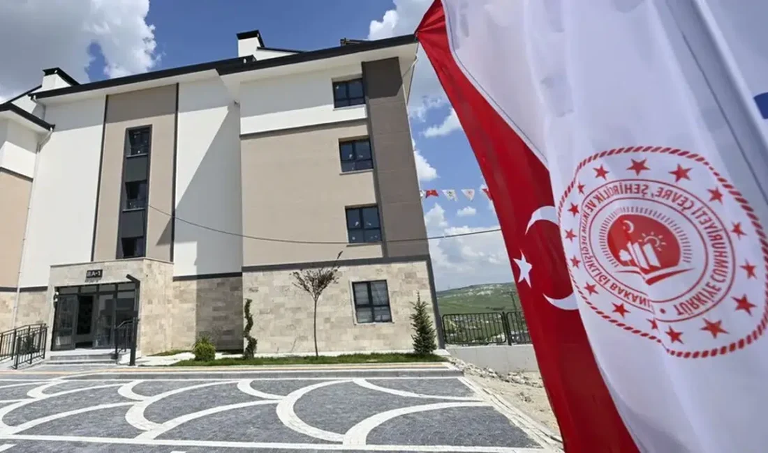 Çevre, Şehircilik ve İklim Değişikliği Bakanı Murat Kurum, TOKİ’nin 64