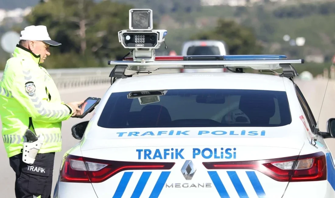 Trafikte saldırı amacıyla başka araçları takip eden veya aracından inerek