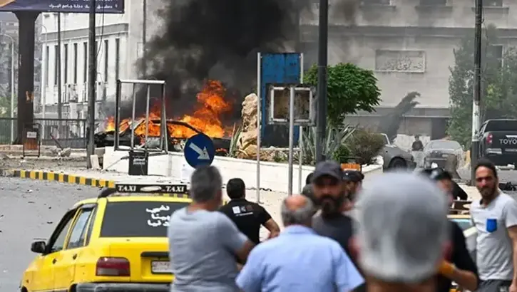 Suriye'nin başkenti Şam'da, tarihi Hamidiye Çarşısı'na giden yol üzerindeki bir