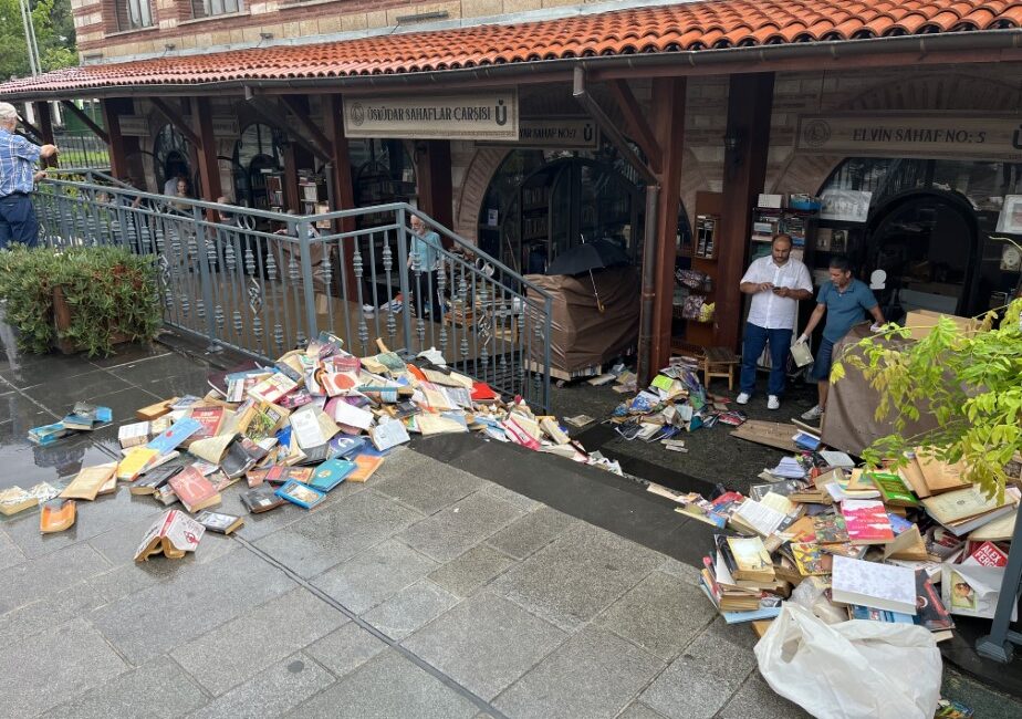 İstanbul’da aniden bastıran ve gün boyu etkisini sürdüren şiddetli sağanak