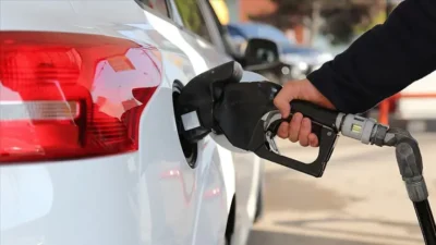 Gece yarısı pompaya yansıdı, fiyatlar 80 liraya dayandı.