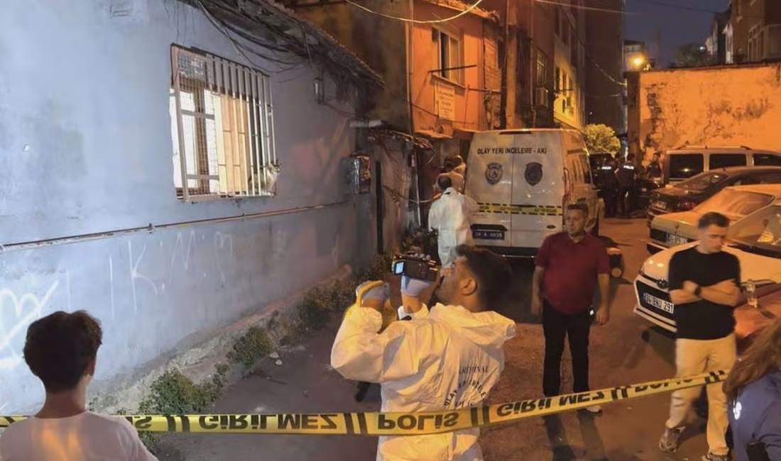 İstanbul’un merkezi ilçelerinden Şişli’de, mahalle sakinlerinin metruk bir binadan yayılan