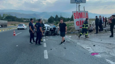 Kastamonu'nun Tosya ilçesinde kontrolden çıkan bir otomobilin menfeze çarparak takla