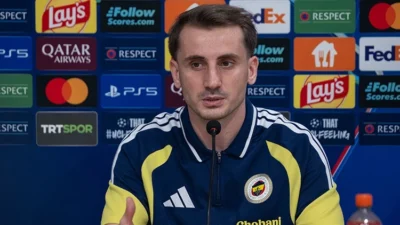 Fenerbahçe’nin Konyaspor ile oynadığı karşılaşmada kafa travması geçirerek hastaneye kaldırılan